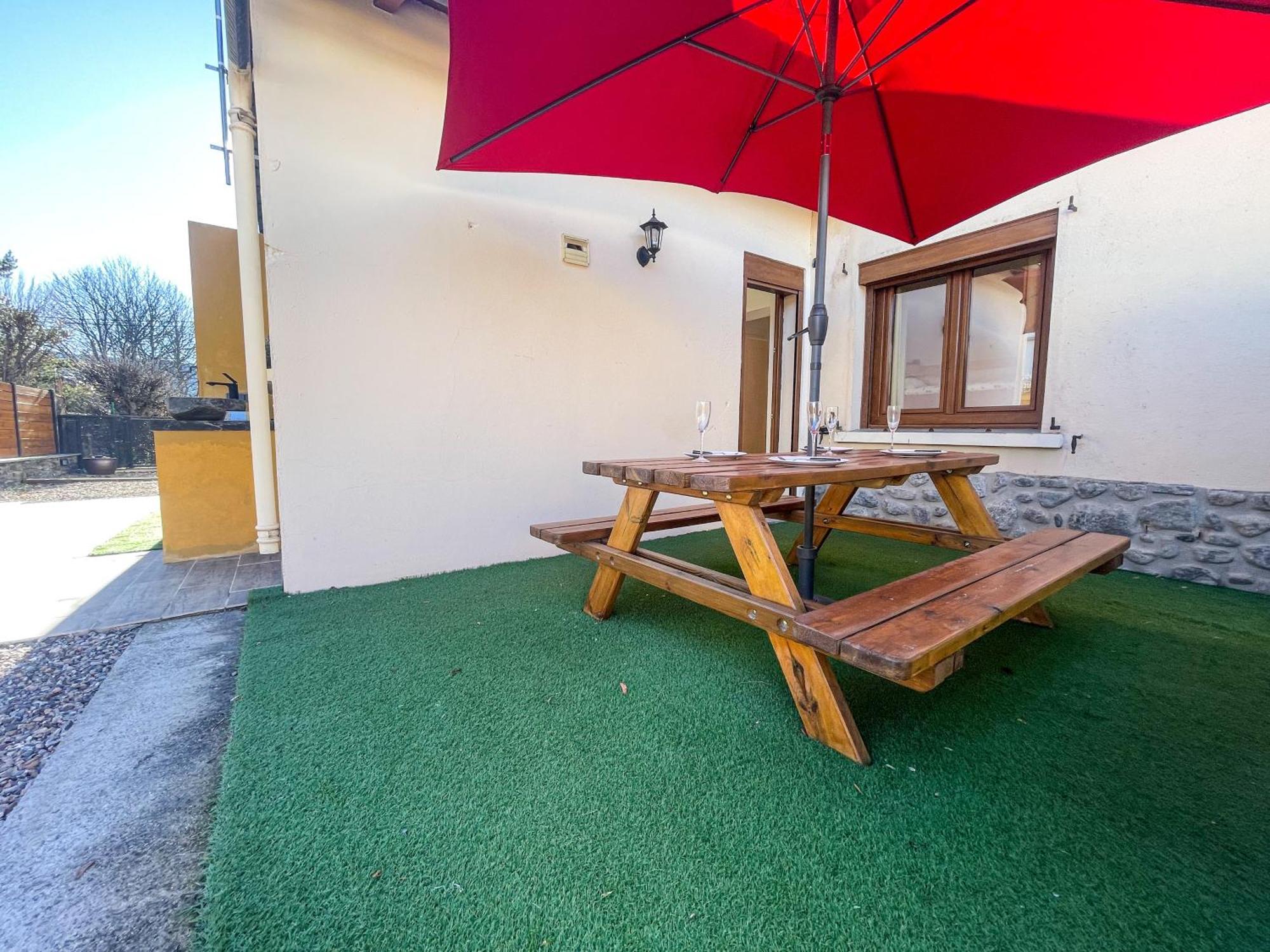 Villa Bonita casa. Gran jardín. Con wifi. Bourg-Madame Exterior foto